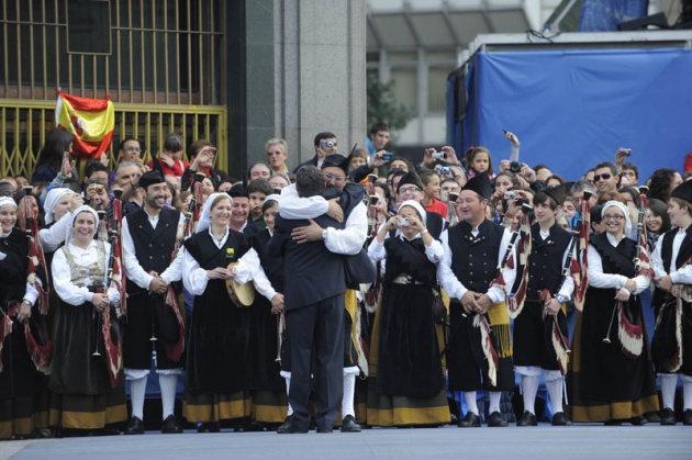 Llegada de invitados, premiados y autoridades a la ceremonia de los Premios Pr�ncipe de Asturias 2010, celebrada en el Teatro Campoamor de Oviedo