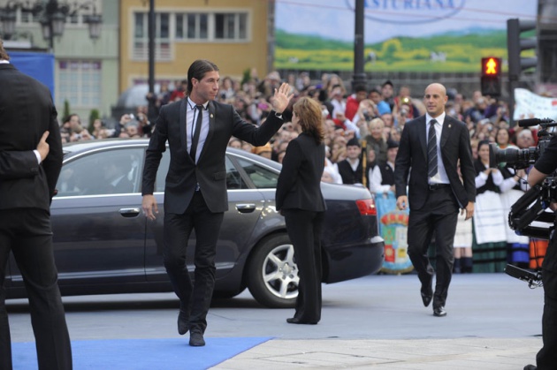 Llegada de invitados, premiados y autoridades a la ceremonia de los Premios Pr�ncipe de Asturias 2010, celebrada en el Teatro Campoamor de Oviedo