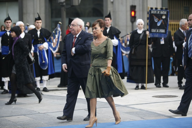 Llegada de invitados, premiados y autoridades a la ceremonia de los Premios Pr�ncipe de Asturias 2010, celebrada en el Teatro Campoamor de Oviedo
