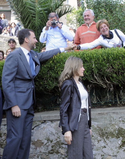 Los Pr�ncipes de Asturias visitan Llastres, Pueblo Ejemplar 2010