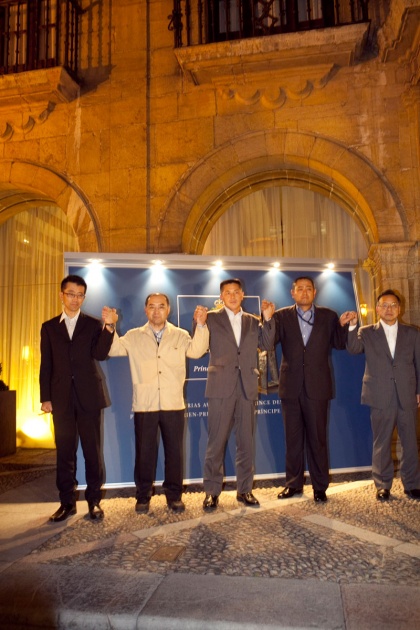 Llegada a Oviedo de los "Hroes de Fukushima", Premio Prncipe de la Concordia.