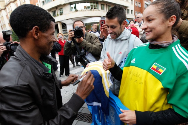 Llegada a Oviedo de Haile Gebrselassie, Premio Prncipe de Asturias de los Deportes