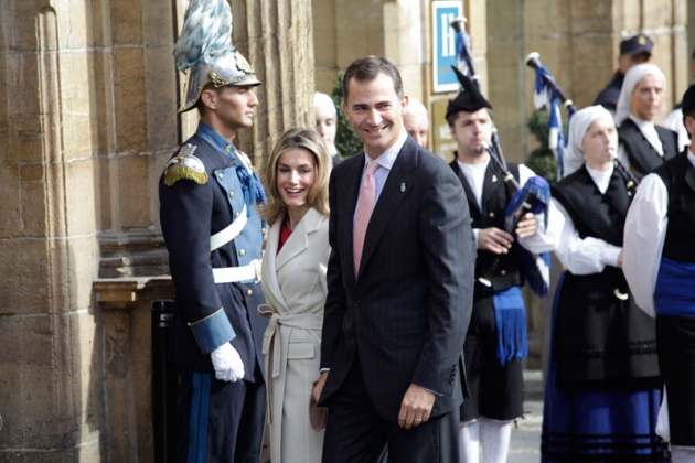 Los pr�ncipes de Asturias han llegado hoy minutos antes de las 12:00 horas al hotel de la Reconquista, donde han sido recibidos por �lvarez-Cascos, para presidir ma�ana la entrega de los premios que llevan el nombre del heredero de la Corona y que este a�o celebran su XXXI edici�n.