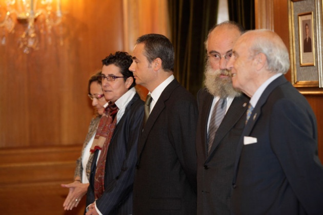 El Sal�n de Consejos del Hotel de la Reconquista ha sido el escenario de las tradicionales Audiencias de los Pr�ncipes de Asturias. Don Felipe y Do�a Leticia han recibido esta ma�ana a representantes de diferentes colectivos. Cofrad�a de Nuestra Se�ora de la Esperanza de la Balesquida.