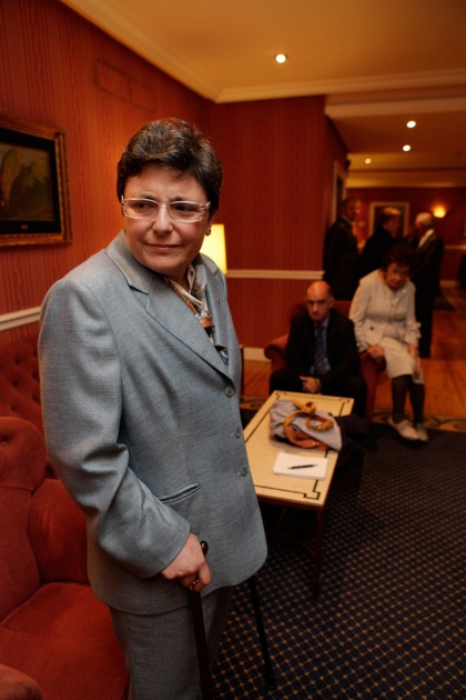 El Sal�n de Consejos del Hotel de la Reconquista ha sido el escenario de las tradicionales Audiencias de los Pr�ncipes de Asturias. Don Felipe y Do�a Leticia han recibido esta ma�ana a representantes de diferentes colectivos. Representaci�n de la Asociaci�n P�rkinson de Asturias.