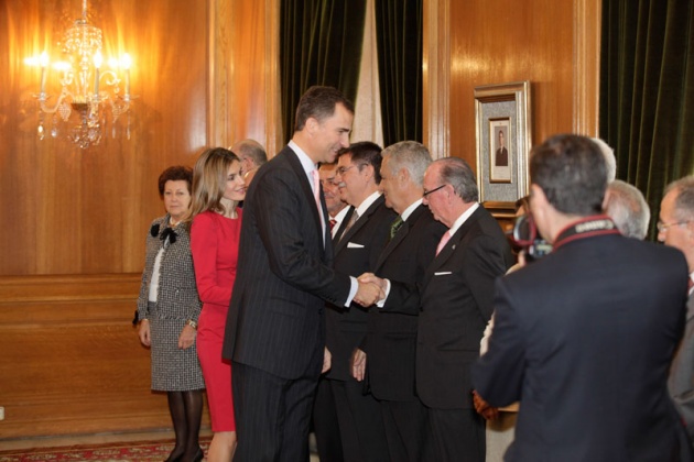 El Sal�n de Consejos del Hotel de la Reconquista ha sido el escenario de las tradicionales Audiencias de los Pr�ncipes de Asturias. Don Felipe y Do�a Leticia han recibido esta ma�ana a representantes de diferentes colectivos. Delegaci�n de SECOT en Asturias (Voluntariado S�nior de Asesoramiento Empresarial)