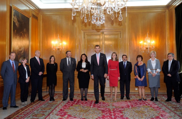Por la tarde fue el turno de la representaci�n de la Asociaci�n del Centro de Empresas P�blicas del Principado de Asturias (ACCEPA), de la Junta Directiva de Tecniberia Asturias y de la Junta Directiva de la Asociaci�n Cultural Amigos de Ribadesella, encabezados por la alcaldesa, Charo Fern�ndez Rom�n.