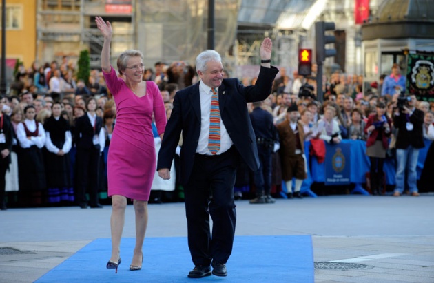 La alfombra roja se llena un ao ms de glamour antes de la ceremonia de entrega de los Premios Prncipe de Asturias 2011.