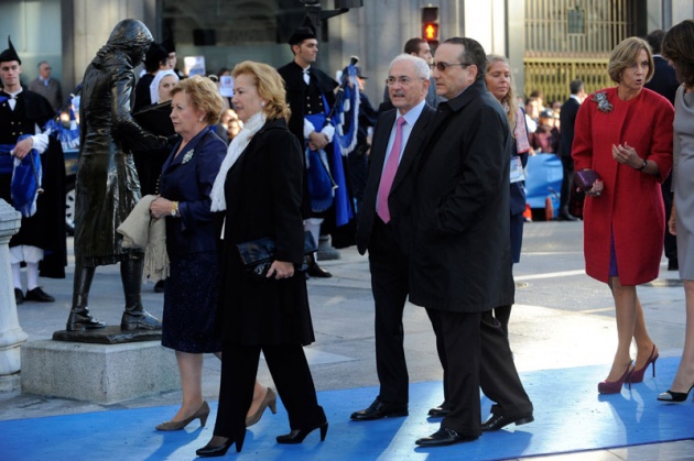 La alfombra roja se llena un ao ms de glamour antes de la ceremonia de entrega de los Premios Prncipe de Asturias 2011.