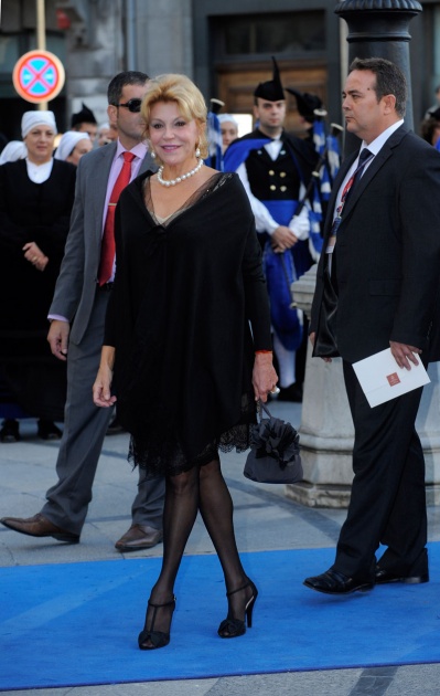 La alfombra roja se llena un ao ms de glamour antes de la ceremonia de entrega de los Premios Prncipe de Asturias 2011.