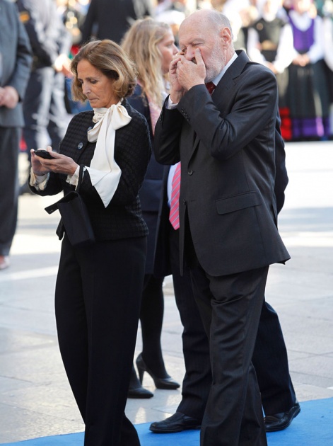 La alfombra azul se llena un ao ms de glamour antes de la ceremonia de entrega de los Premios Prncipe de Asturias 2011.