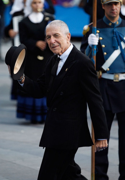 La alfombra azul se llena un ao ms de glamour antes de la ceremonia de entrega de los Premios Prncipe de Asturias 2011.