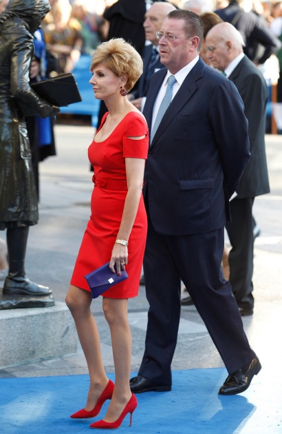 La alfombra azul se llena un ao ms de glamour antes de la ceremonia de entrega de los Premios Prncipe de Asturias 2011.