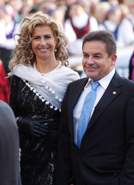 La alfombra azul se llena un ao ms de glamour antes de la ceremonia de entrega de los Premios Prncipe de Asturias 2011.