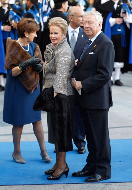 La alfombra azul se llena un ao ms de glamour antes de la ceremonia de entrega de los Premios Prncipe de Asturias 2011.