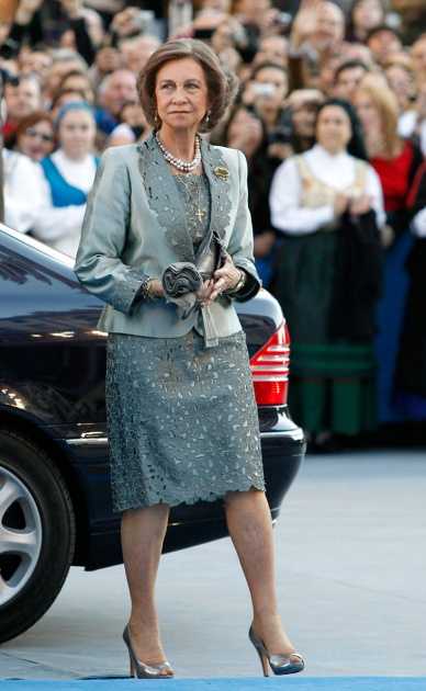 La alfombra azul se llena un ao ms de glamour antes de la ceremonia de entrega de los Premios Prncipe de Asturias 2011.