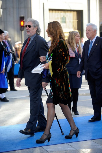 La alfombra azul se llena un ao ms de glamour antes de la ceremonia de entrega de los Premios Prncipe de Asturias 2011.