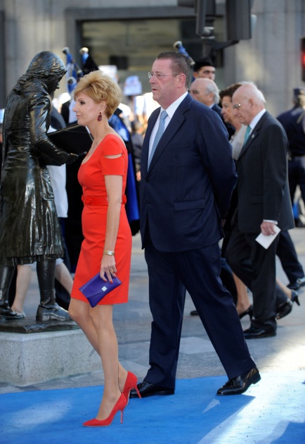 La alfombra azul se llena un ao ms de glamour antes de la ceremonia de entrega de los Premios Prncipe de Asturias 2011.