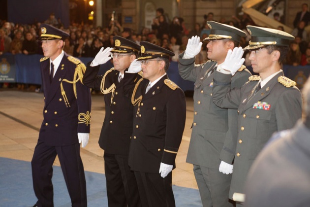 Salida de los premiados tras la ceremonia.