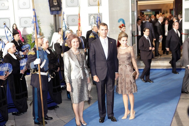 Salida de los premiados tras la ceremonia.