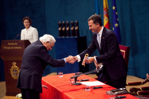 Don Felipe ha presidido, acompaado de la princesa de Asturias y en presencia de la reina, la ceremonia de entrega de la XXXI edicin de los Premios Prncipe de Asturias.