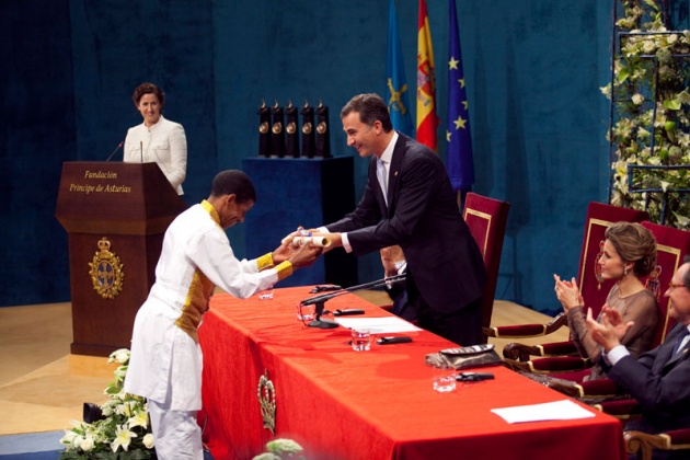 Don Felipe ha presidido, acompaado de la princesa de Asturias y en presencia de la reina, la ceremonia de entrega de la XXXI edicin de los Premios Prncipe de Asturias.