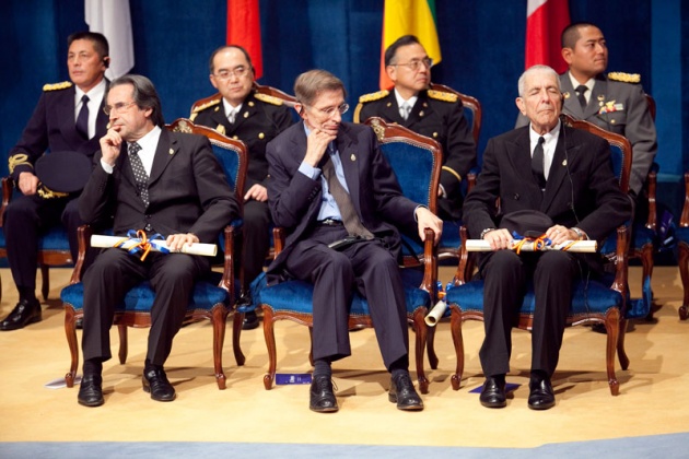 Don Felipe ha presidido, acompaado de la princesa de Asturias y en presencia de la reina, la ceremonia de entrega de la XXXI edicin de los Premios Prncipe de Asturias.