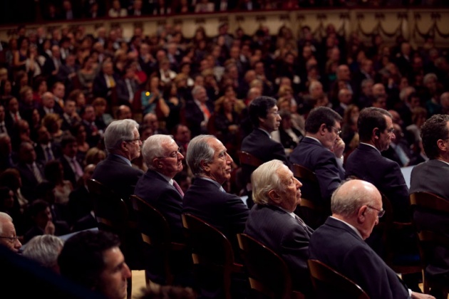 Don Felipe ha presidido, acompaado de la princesa de Asturias y en presencia de la reina, la ceremonia de entrega de la XXXI edicin de los Premios Prncipe de Asturias.