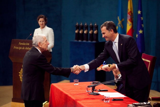 Don Felipe ha presidido, acompaado de la princesa de Asturias y en presencia de la reina, la ceremonia de entrega de la XXXI edicin de los Premios Prncipe de Asturias.