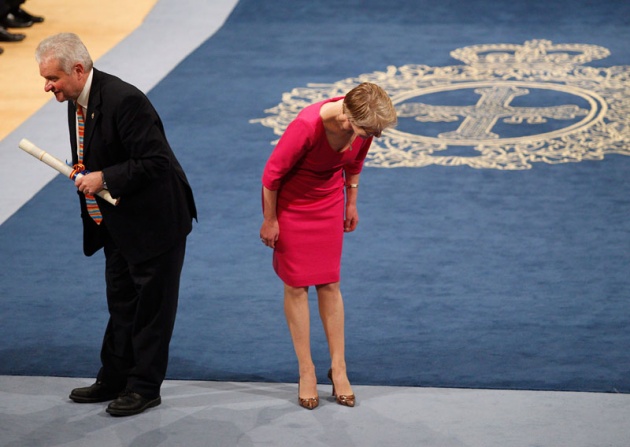 Don Felipe ha presidido, acompaado de la princesa de Asturias y en presencia de la reina, la ceremonia de entrega de la XXXI edicin de los Premios Prncipe de Asturias.