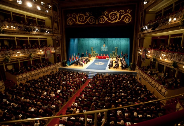 Don Felipe ha presidido, acompaado de la princesa de Asturias y en presencia de la reina, la ceremonia de entrega de la XXXI edicin de los Premios Prncipe de Asturias.