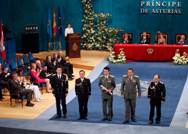 Don Felipe ha presidido, acompaado de la princesa de Asturias y en presencia de la reina, la ceremonia de entrega de la XXXI edicin de los Premios Prncipe de Asturias.