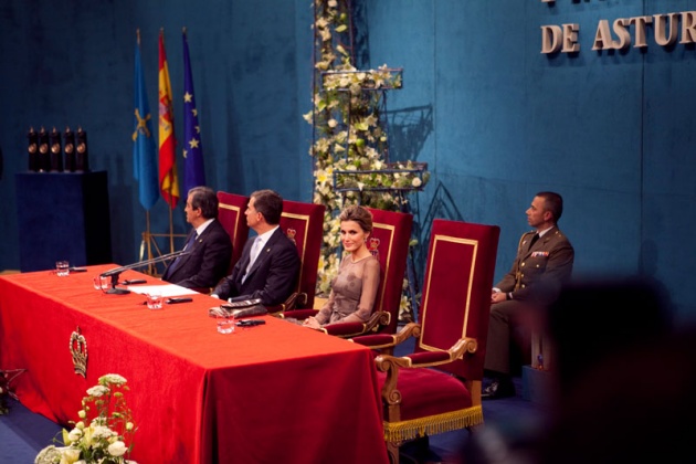 Don Felipe ha presidido, acompaado de la princesa de Asturias y en presencia de la reina, la ceremonia de entrega de la XXXI edicin de los Premios Prncipe de Asturias.