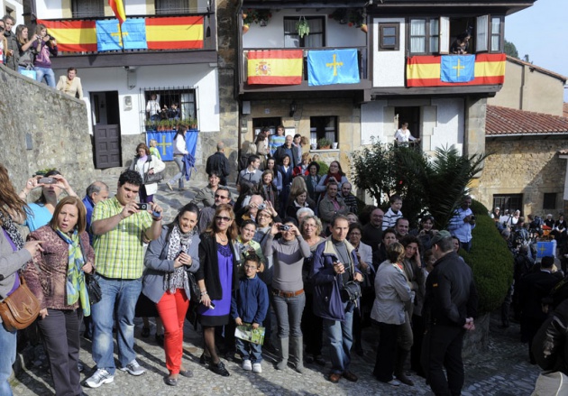 Los Prncipes de Asturias visitan Llastres, Pueblo Ejemplar 2010