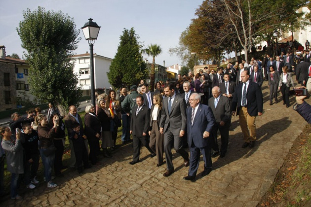 Los Prncipes de Asturias visitan Llastres, Pueblo Ejemplar 2010