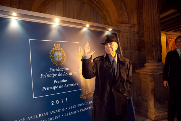 Llegada a Oviedo de Leonard Cohen, Premio Prncipe de las Letras