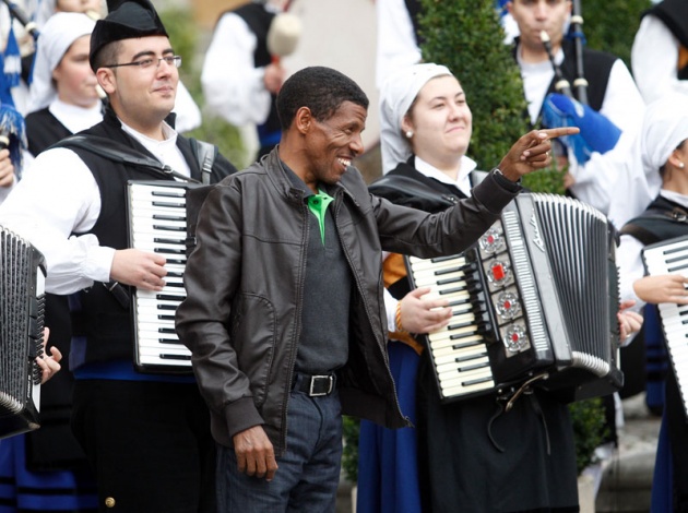 Llegada a Oviedo de Haile Gebrselassie, Premio Prncipe de Asturias de los Deportes