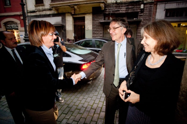 El Premio Prncipe de las Ciencias Sociales 2011 se ha sometido a una batera de preguntas del divulgador cientfico Eduard Punset