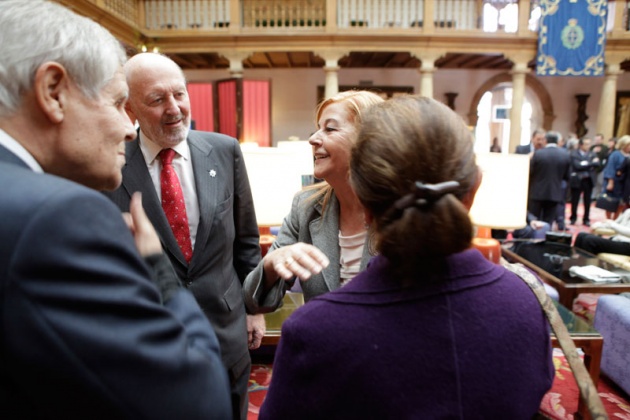 El centro neurlgico de los actos de estos premios, el hotel de la Reconquista, ha sido, un ao ms, un hervidero de personalidades de la sociedad asturiana y espaola.