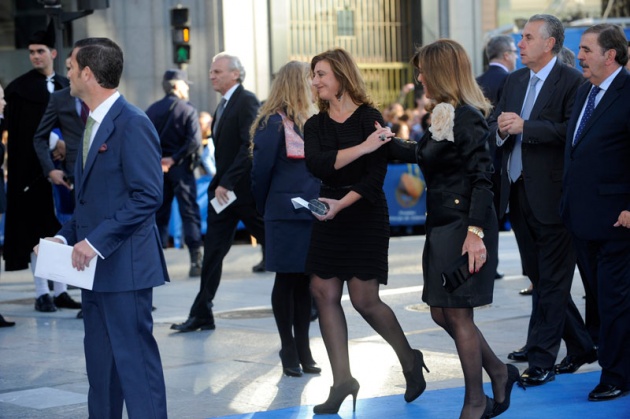La alfombra roja se llena un ao ms de glamour antes de la ceremonia de entrega de los Premios Prncipe de Asturias 2011.