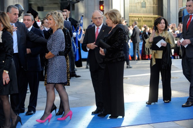 La alfombra roja se llena un ao ms de glamour antes de la ceremonia de entrega de los Premios Prncipe de Asturias 2011.