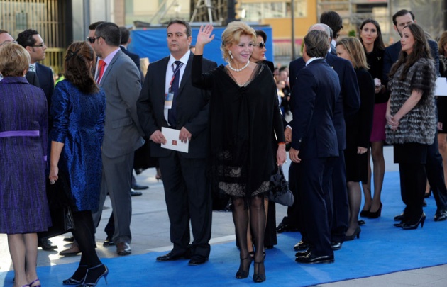 La alfombra roja se llena un ao ms de glamour antes de la ceremonia de entrega de los Premios Prncipe de Asturias 2011.