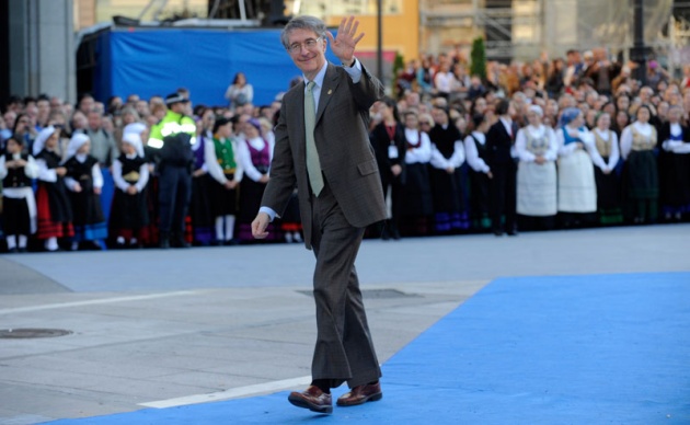 La alfombra roja se llena un ao ms de glamour antes de la ceremonia de entrega de los Premios Prncipe de Asturias 2011.