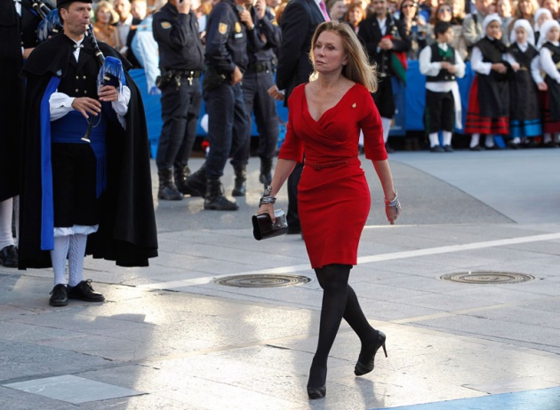 La alfombra azul se llena un ao ms de glamour antes de la ceremonia de entrega de los Premios Prncipe de Asturias 2011.