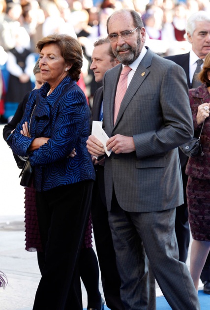 La alfombra azul se llena un ao ms de glamour antes de la ceremonia de entrega de los Premios Prncipe de Asturias 2011.