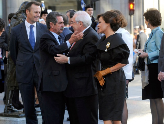 La alfombra azul se llena un ao ms de glamour antes de la ceremonia de entrega de los Premios Prncipe de Asturias 2011.