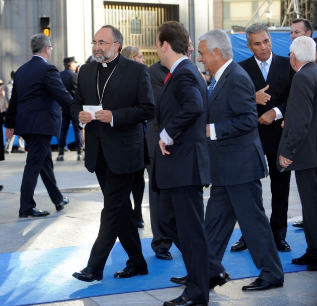 La alfombra azul se llena un ao ms de glamour antes de la ceremonia de entrega de los Premios Prncipe de Asturias 2011.