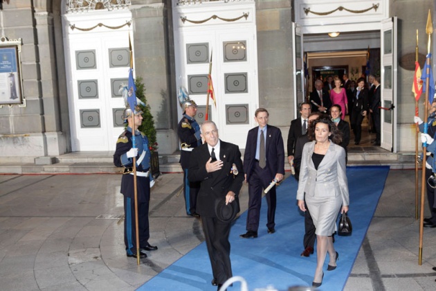 Salida de los premiados tras la ceremonia.