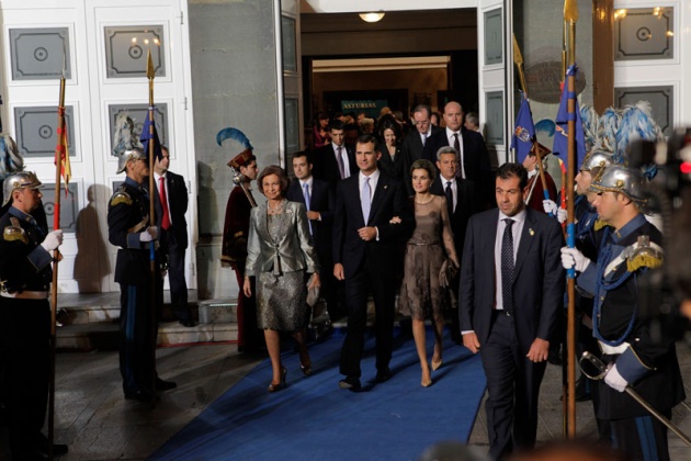 Salida de los premiados tras la ceremonia.