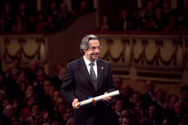 Don Felipe ha presidido, acompaado de la princesa de Asturias y en presencia de la reina, la ceremonia de entrega de la XXXI edicin de los Premios Prncipe de Asturias.